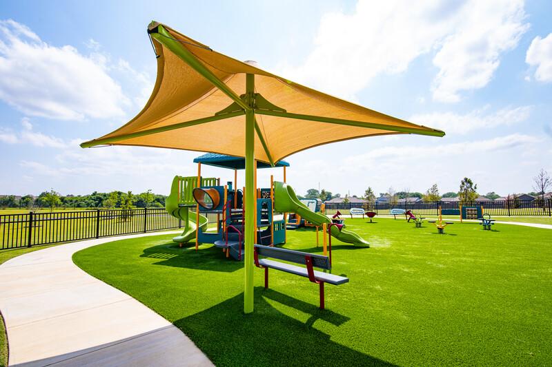 PlayShaper® playscape and SkyWays® Hip shade