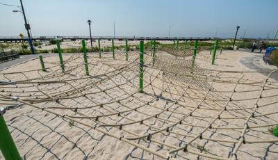 Custom net play structure
