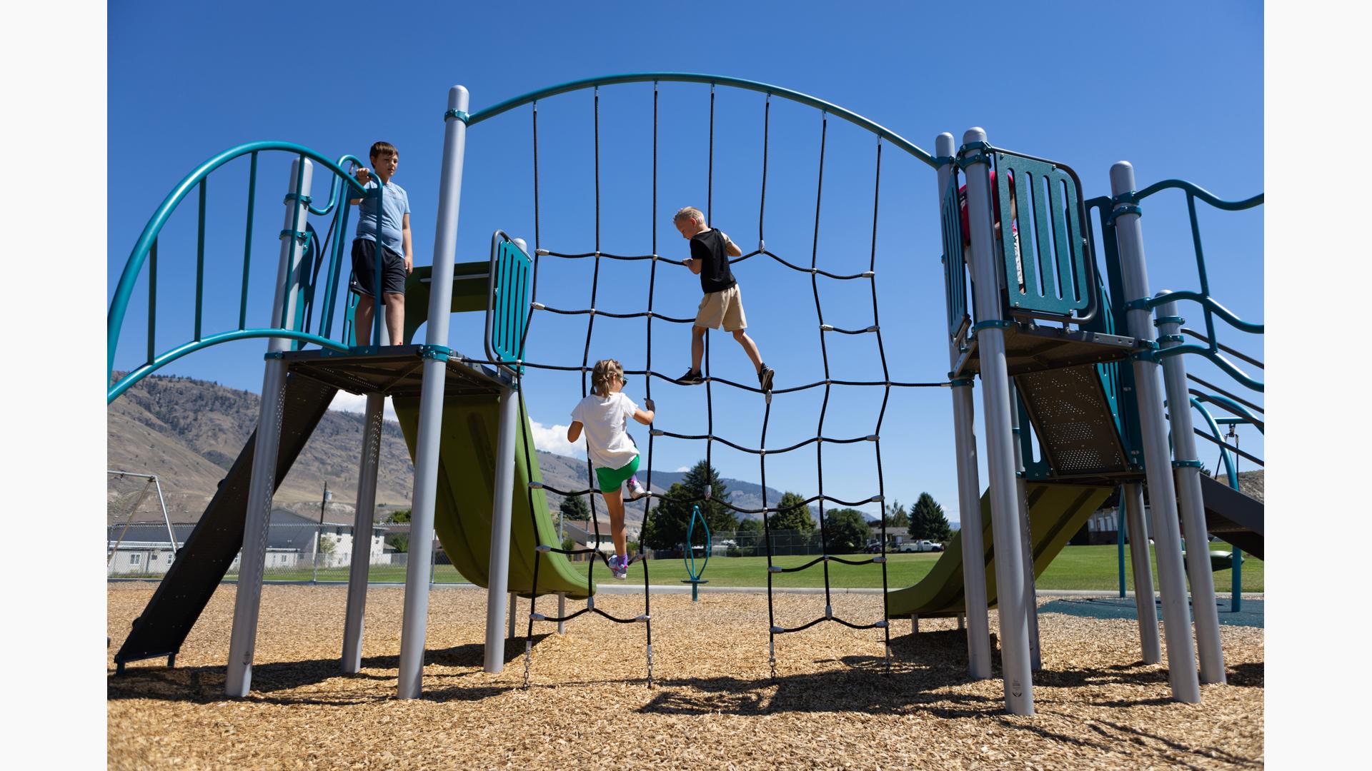 Blue mountain park – Rotary playground – Playgrounds Vancouver
