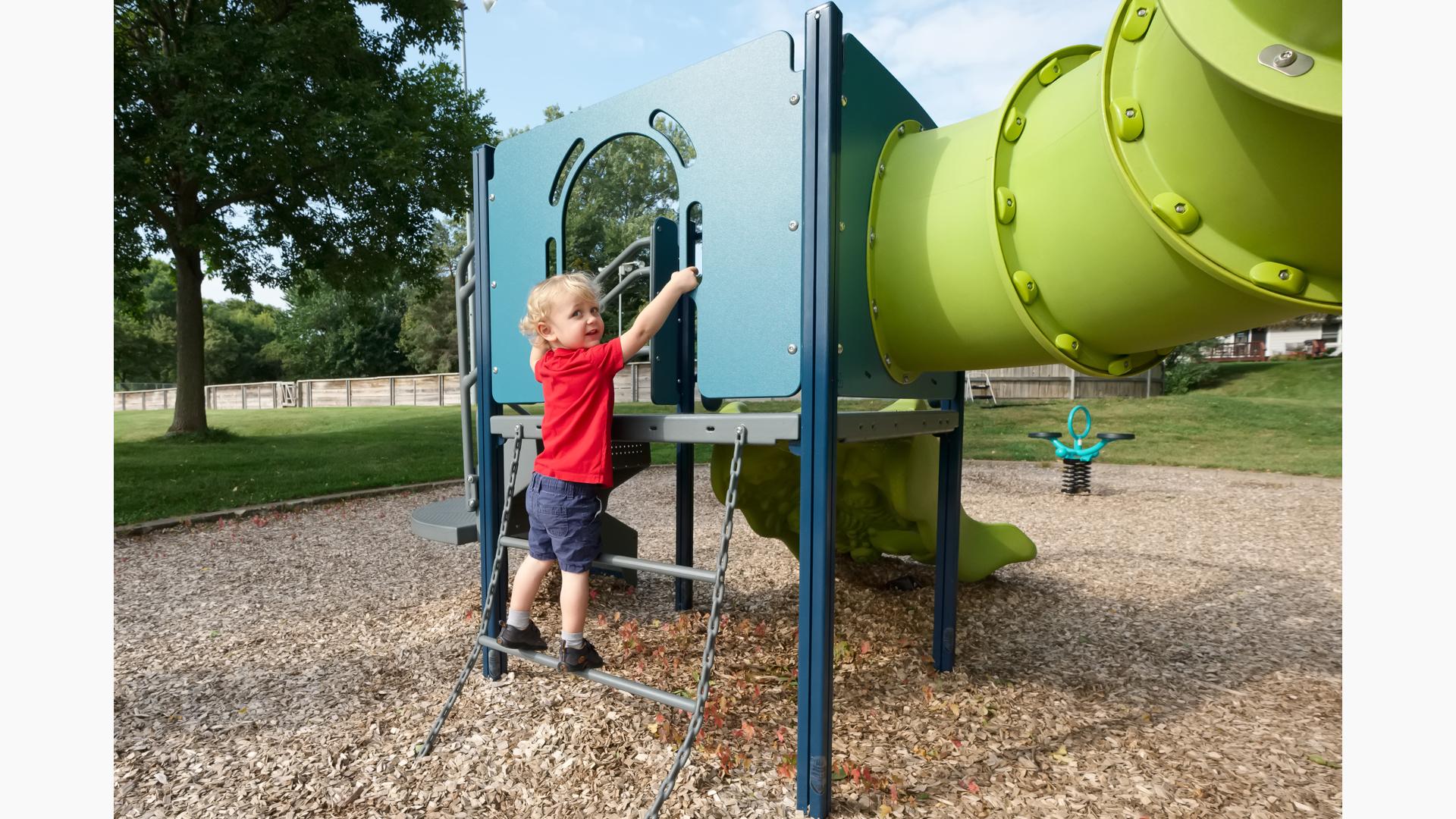 Wiggle Ladder - TenderTuff™ Coated Steel Rungs on Chains Wiggle Ladder - TenderTuff™ Coated Steel Rungs on Chains