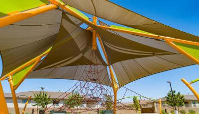 Lunar Blast® net climber under Las Brisas shade