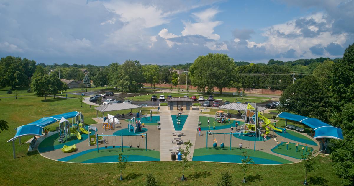 Carey Grove Park - Modern Playground Towers