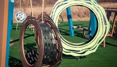 Fox Den™ Hangouts | Landscape Structures