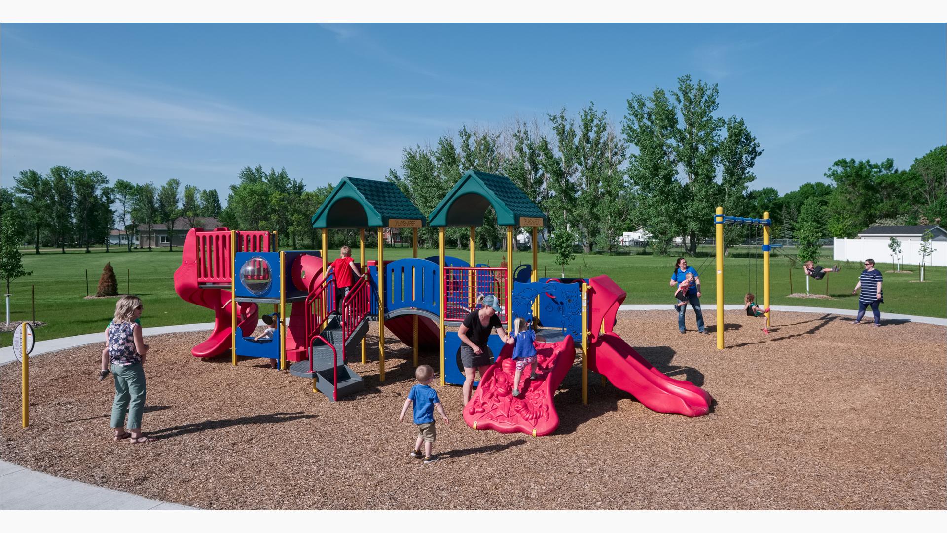 Maple Valley Park
Fargo, ND a PlayShaper® play structure, designed specifically for kids ages 2 to 5, delivers lots of opportunities for tactile and sensory play.