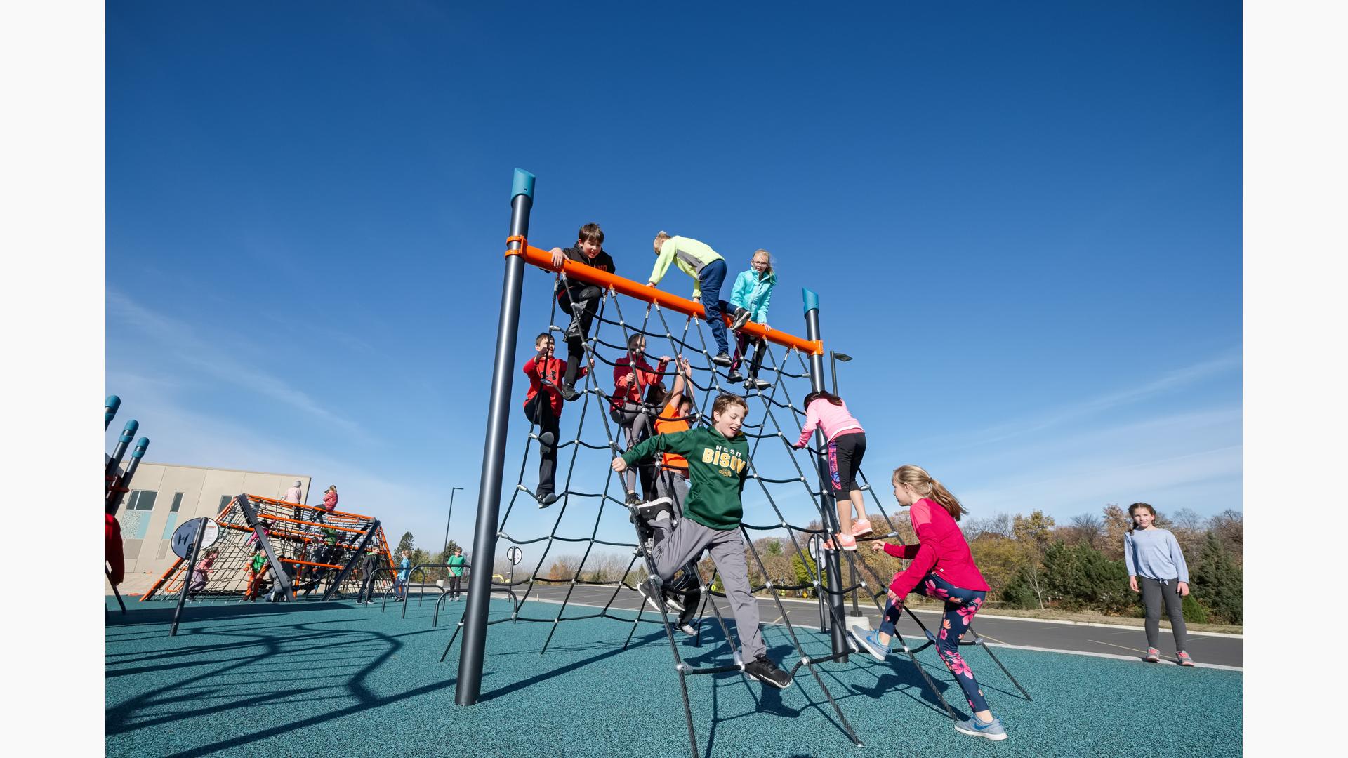 FitCore™ Extreme A-Frame Cargo Net Playground Climbing Net