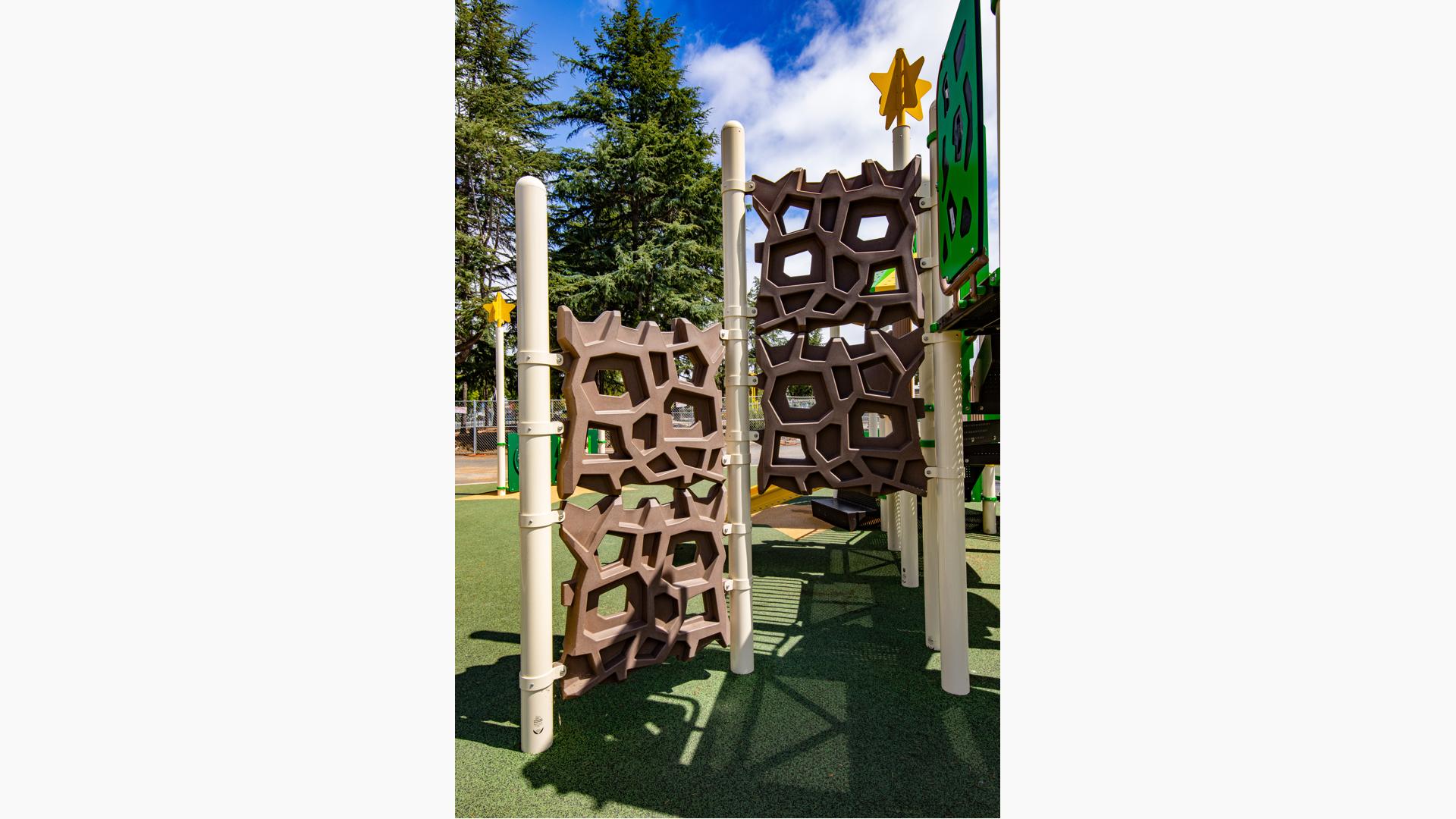 Ponderosa Elementary playground, Anaheim, CA - Geoplex climber detail