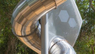 Stainless steel tunnel slide