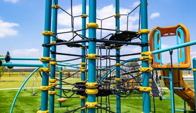 Netplex® w/slide play structure