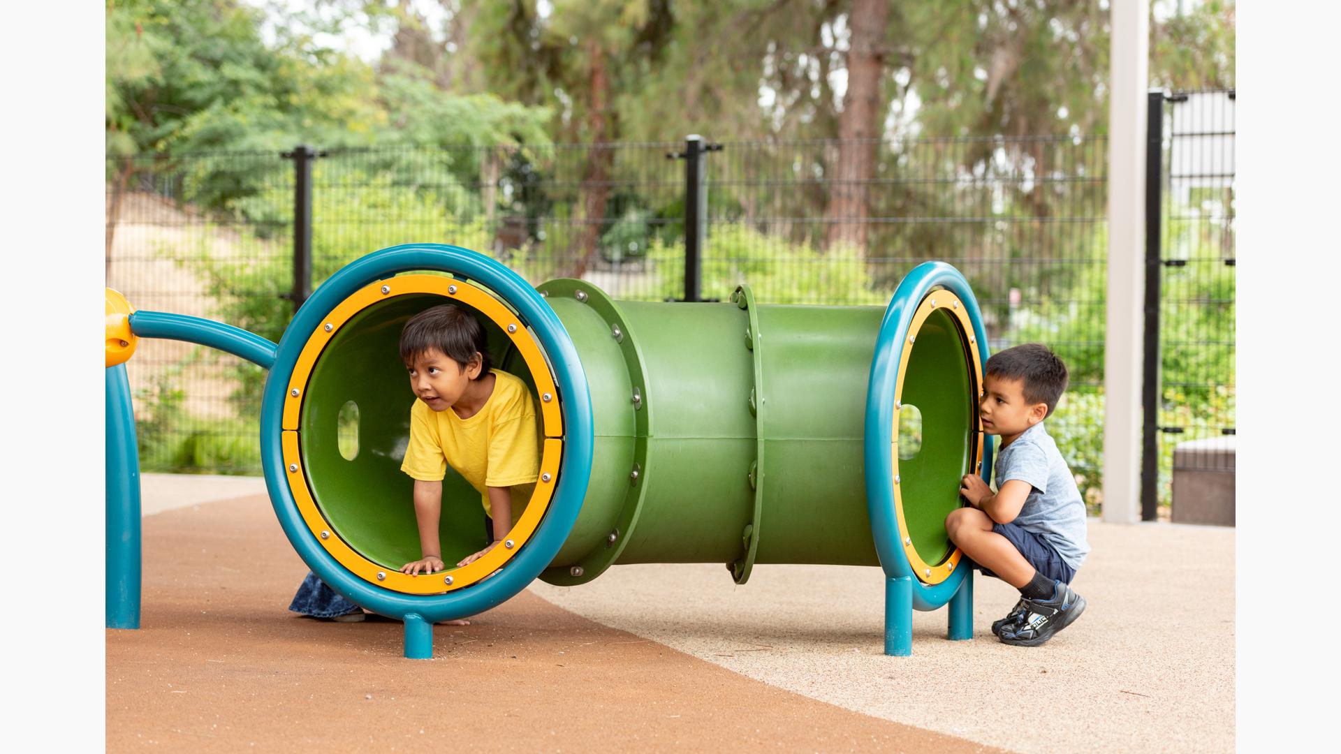 Kids store playground tunnel