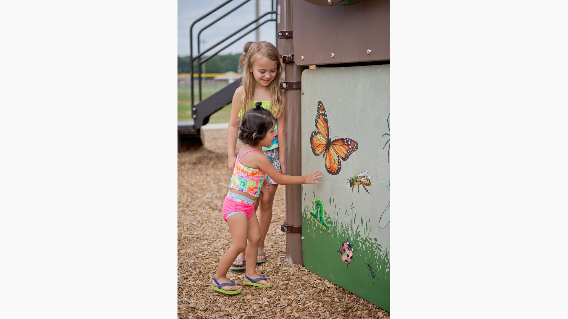 Nature Trail Splash Park and Playground - Nature-Inspired Playground and  Splash Pad