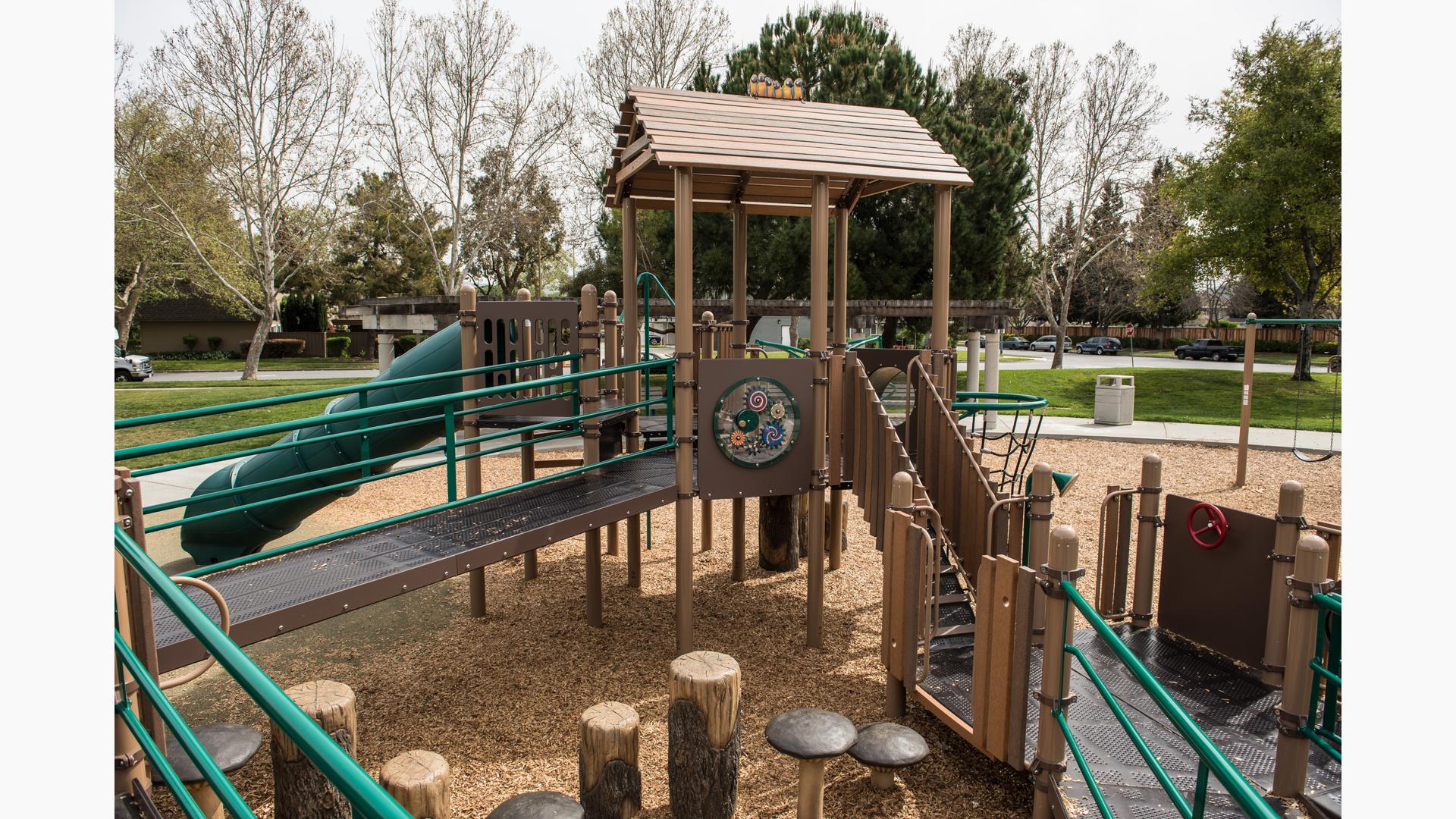 Jianfa Central Seal Playground - Cowboy Playground