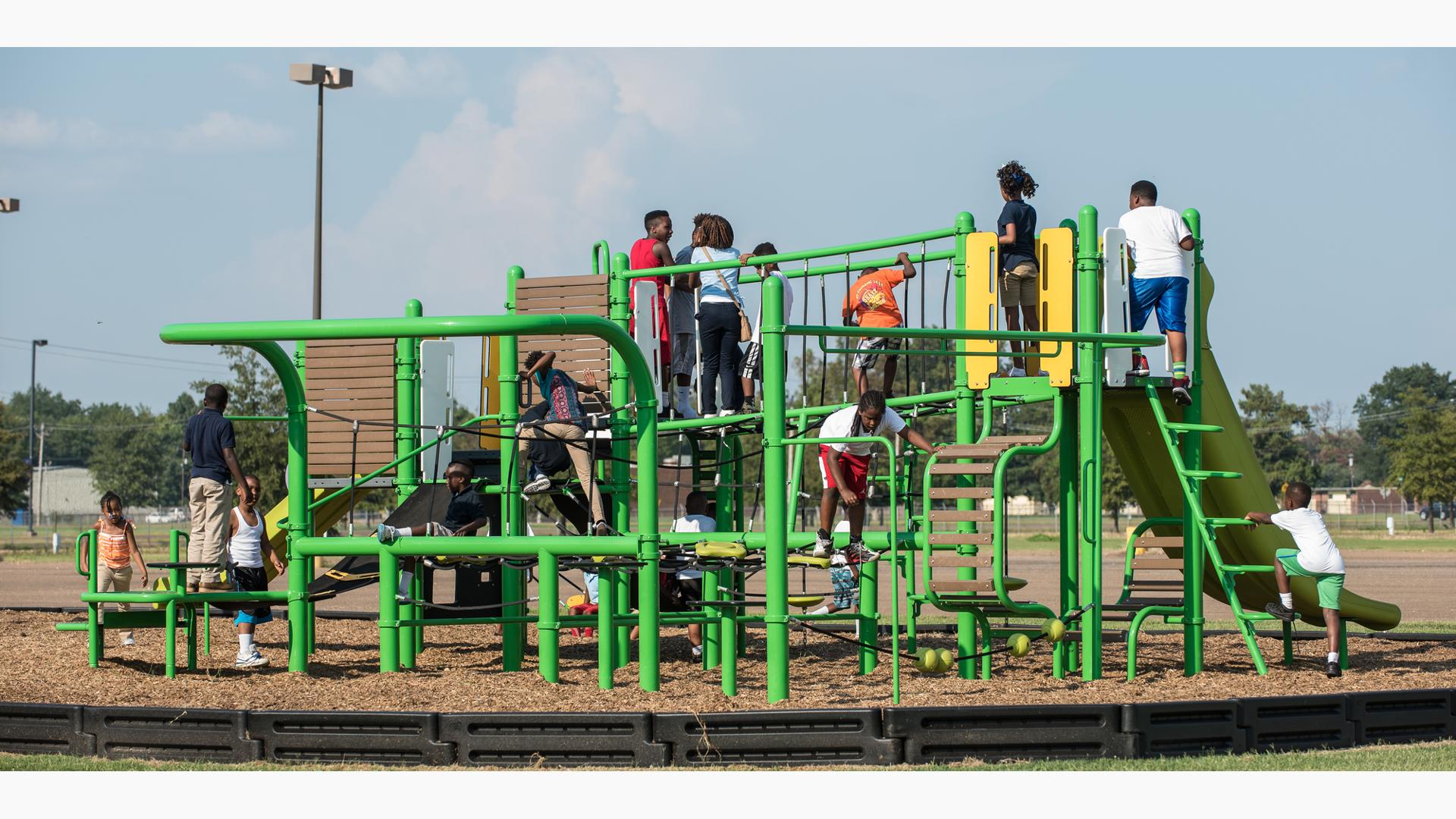 Venti® HDG play structure
