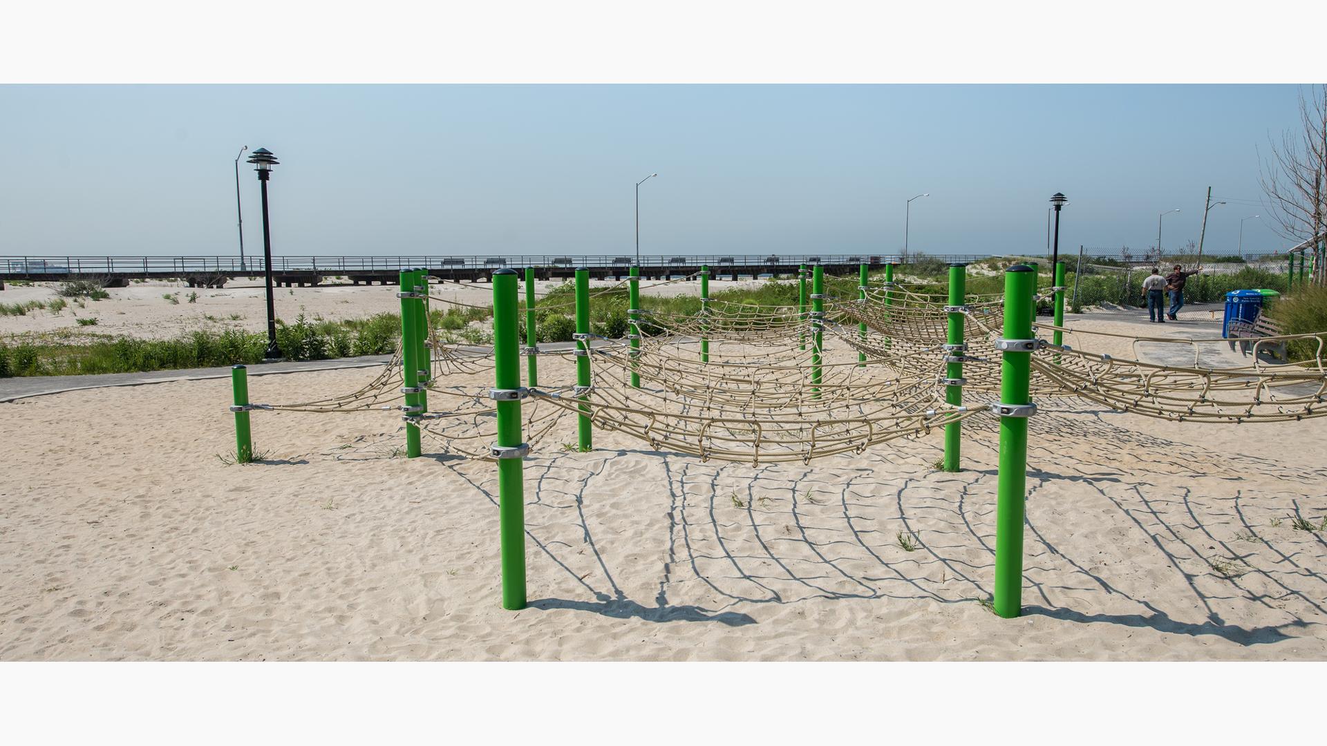 Custom netting play structure
