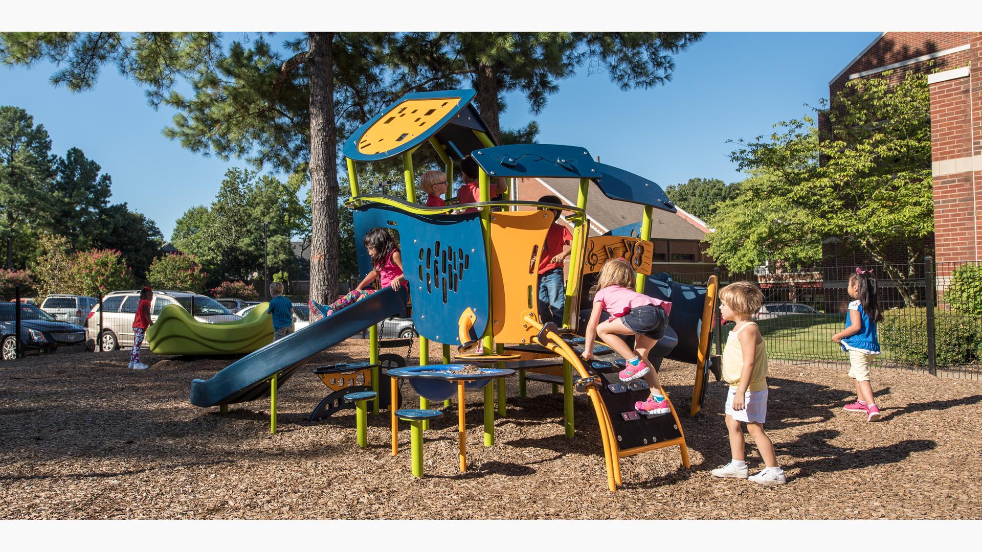 Lausanne Collegiate School - School Playground