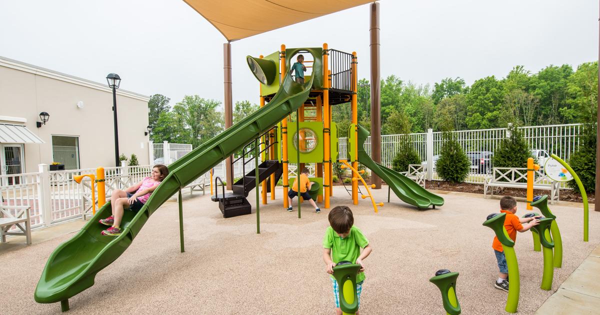 SouthPark Mall Attracts Families with Big Outdoor Playground