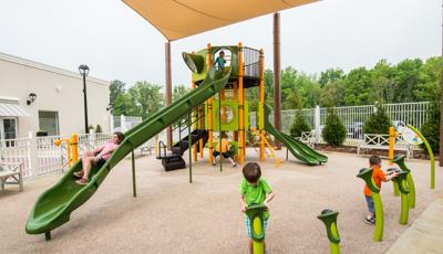 Outlets of Mississippi, Pearl, MS features a PlayOdyssey® Tower along with exciting slide rides and challenging climbers.
