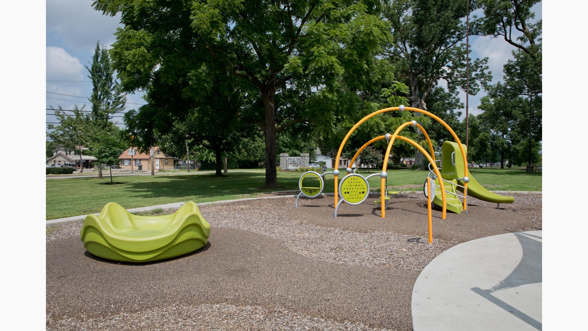 Douglass Park - Playful neighborhood park Douglass Park - Playful neighborhood park