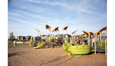 Norseman Park, Regina, SK includes inclusive PlayBooster® play structure whcih offers accessible ramps. Kids can access the Sway Fun® glider, the slides, overhead events, nets, and sensory play panels.For kids ages 5 to 12, a Motion Smart Play® play structure for toddlers and preschoolers was included.