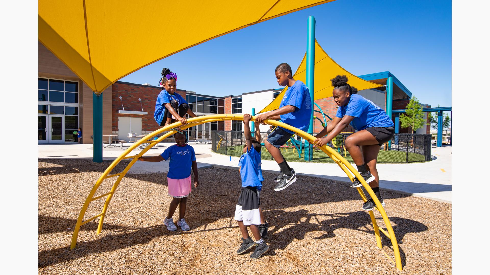 Rainbow Climber - Single Arched Ladder for Kids' Playground