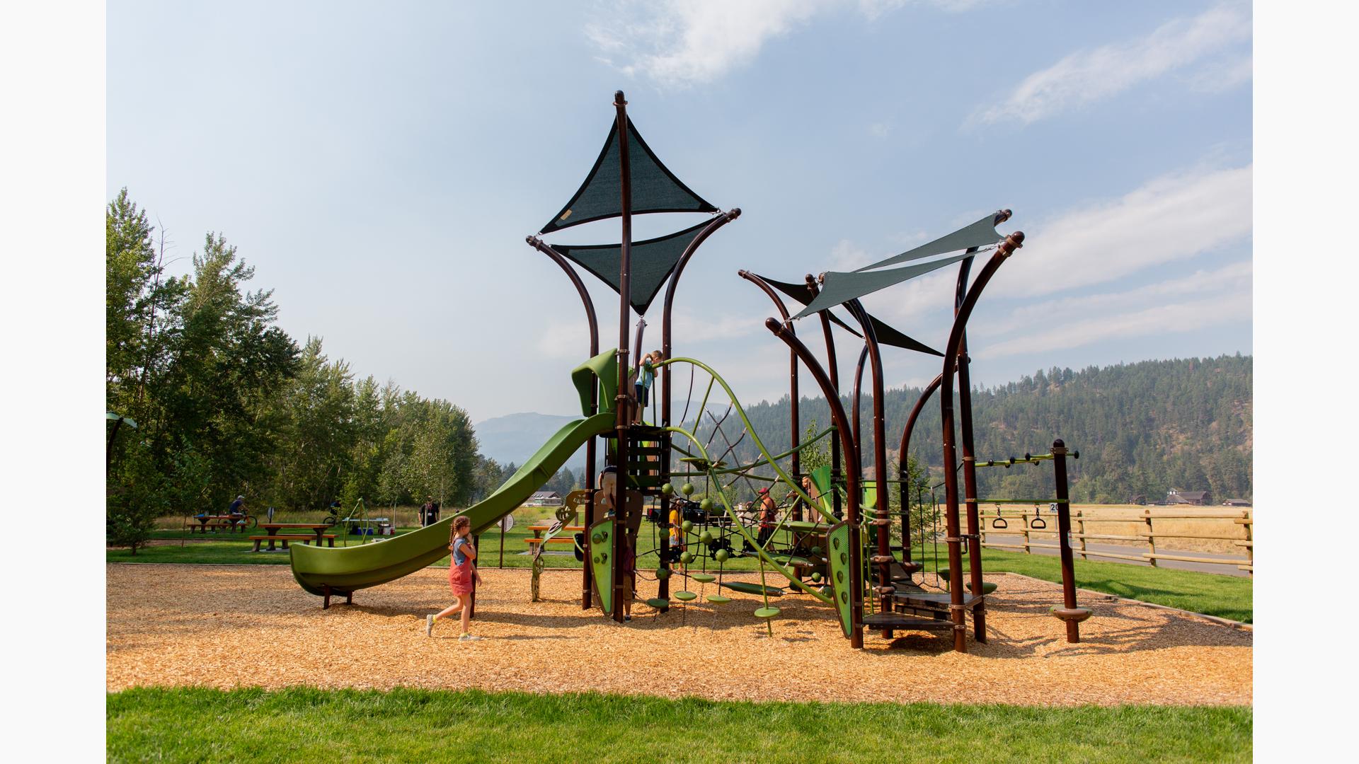 Smart Play® Tree Tops™ + Smart Play Sprig™ playground for ages 5-12
