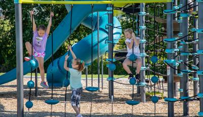 Hanging Rope Bridge - Billabong Playgrounds